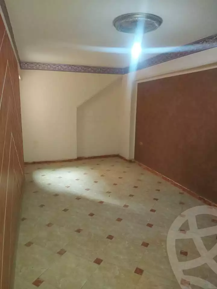 https://aqarmap.com.eg/ar/listing/5707350-for-sale-cairo-helwan-hadayek-helwan-el-shareef