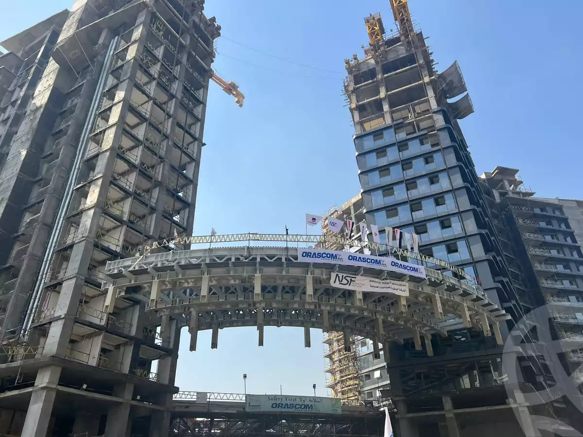 https://aqarmap.com.eg/ar/listing/5707634-for-sale-cairo-el-sheikh-zayed-city-compounds-zyd-wr-llttwyr-park-towers-zed-el-sheikh-zayed-compound