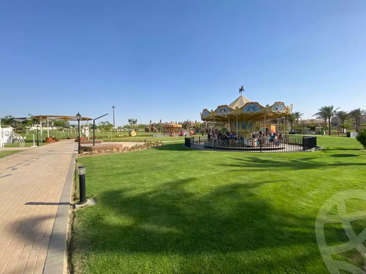 https://aqarmap.com.eg/ar/listing/5707634-for-sale-cairo-el-sheikh-zayed-city-compounds-zyd-wr-llttwyr-park-towers-zed-el-sheikh-zayed-compound