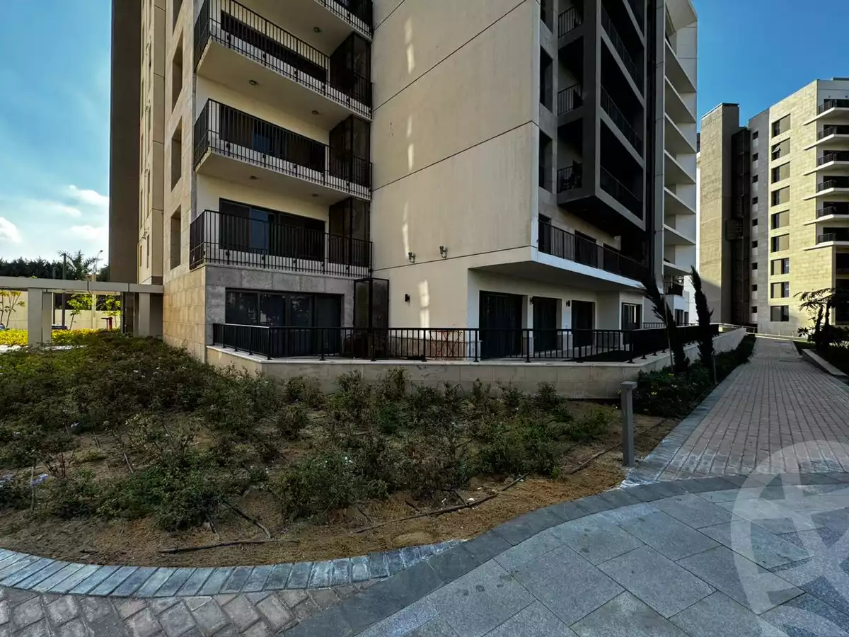 https://aqarmap.com.eg/ar/listing/5707634-for-sale-cairo-el-sheikh-zayed-city-compounds-zyd-wr-llttwyr-park-towers-zed-el-sheikh-zayed-compound