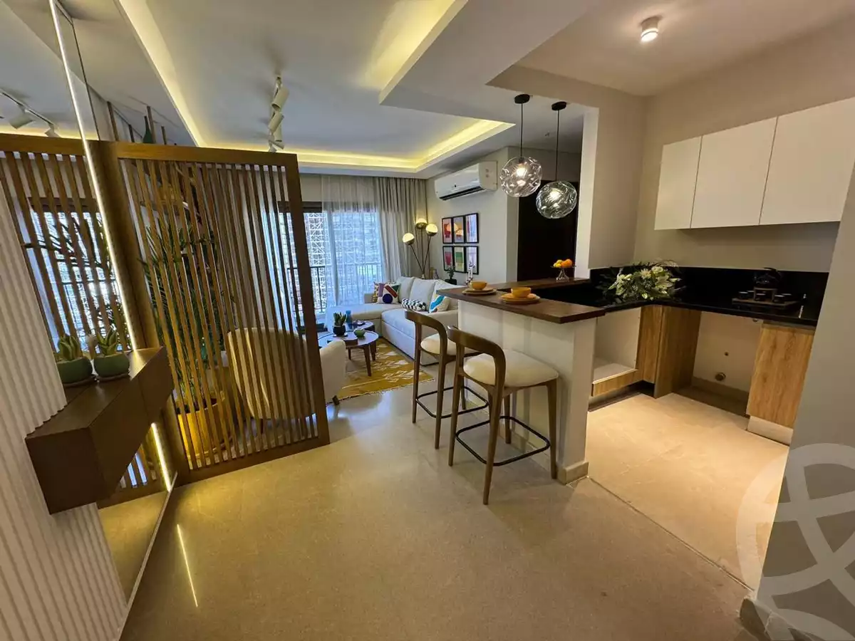 https://aqarmap.com.eg/ar/listing/5707708-for-sale-cairo-el-sheikh-zayed-city-compounds-zyd-wr-llttwyr-park-towers-zed-el-sheikh-zayed-compound