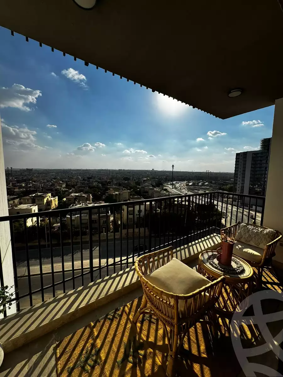 https://aqarmap.com.eg/ar/listing/5707708-for-sale-cairo-el-sheikh-zayed-city-compounds-zyd-wr-llttwyr-park-towers-zed-el-sheikh-zayed-compound