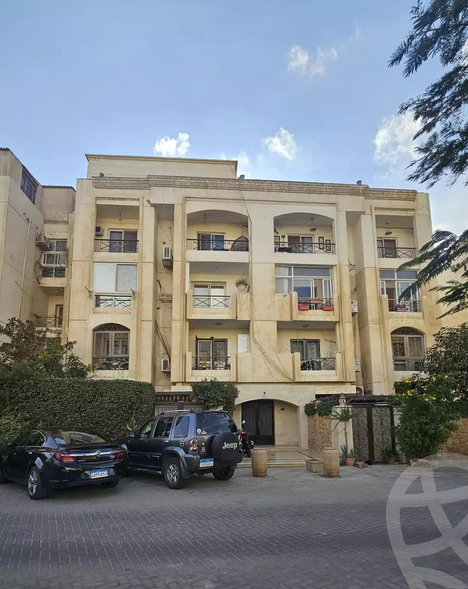 https://aqarmap.com.eg/en/listing/5708015-for-sale-cairo-el-sheikh-zayed-city-compounds-hadayek-el-mohandiseen