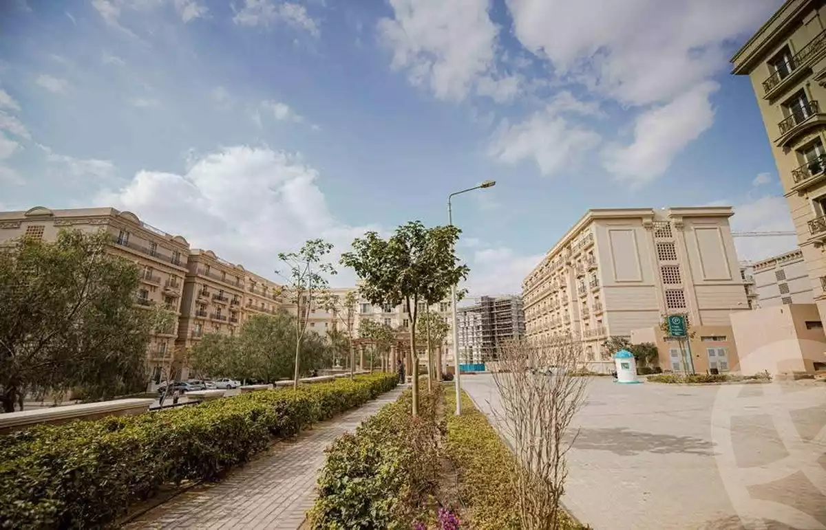 https://aqarmap.com.eg/en/listing/5759464-for-sale-cairo-new-cairo-compounds-hyde-park-parkway-hyde-park-compound