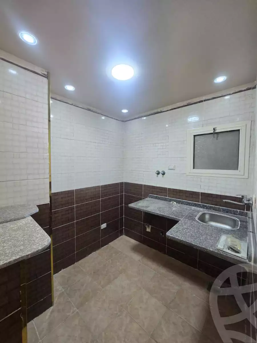 https://aqarmap.com.eg/en/listing/5708870-for-sale-alexandria-l-jmy-lbytsh-el-hanafeya-st