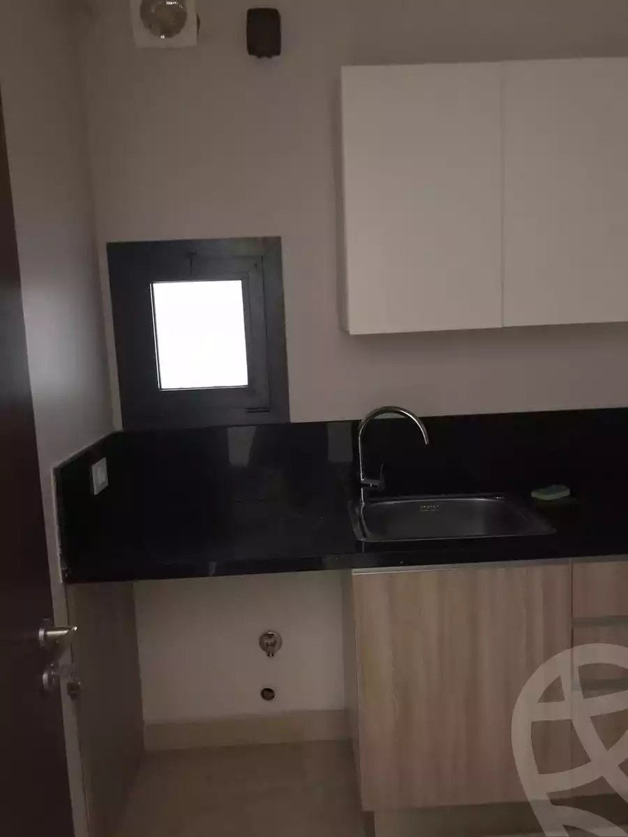 https://aqarmap.com.eg/en/listing/5710323-for-sale-cairo-el-sheikh-zayed-city-compounds-zyd-wr-llttwyr-z-tower