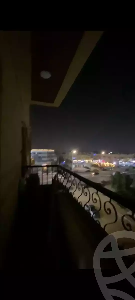 https://aqarmap.com.eg/en/listing/5711944-for-sale-cairo-6th-of-october-el-ahyaa-neighborhood-8th-el-tahrir-rd