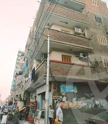 https://aqarmap.com.eg/en/listing/5712898-for-sale-sharqia-zagazig-zagazig-city-markaz-farouk-st