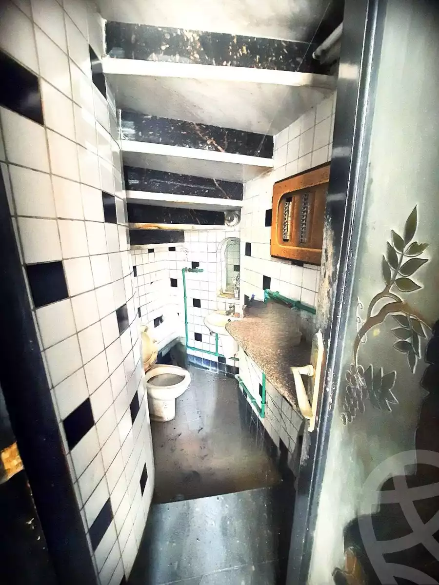 https://aqarmap.com.eg/ar/listing/5714832-for-sale-alexandria-el-chatby-port-said-street