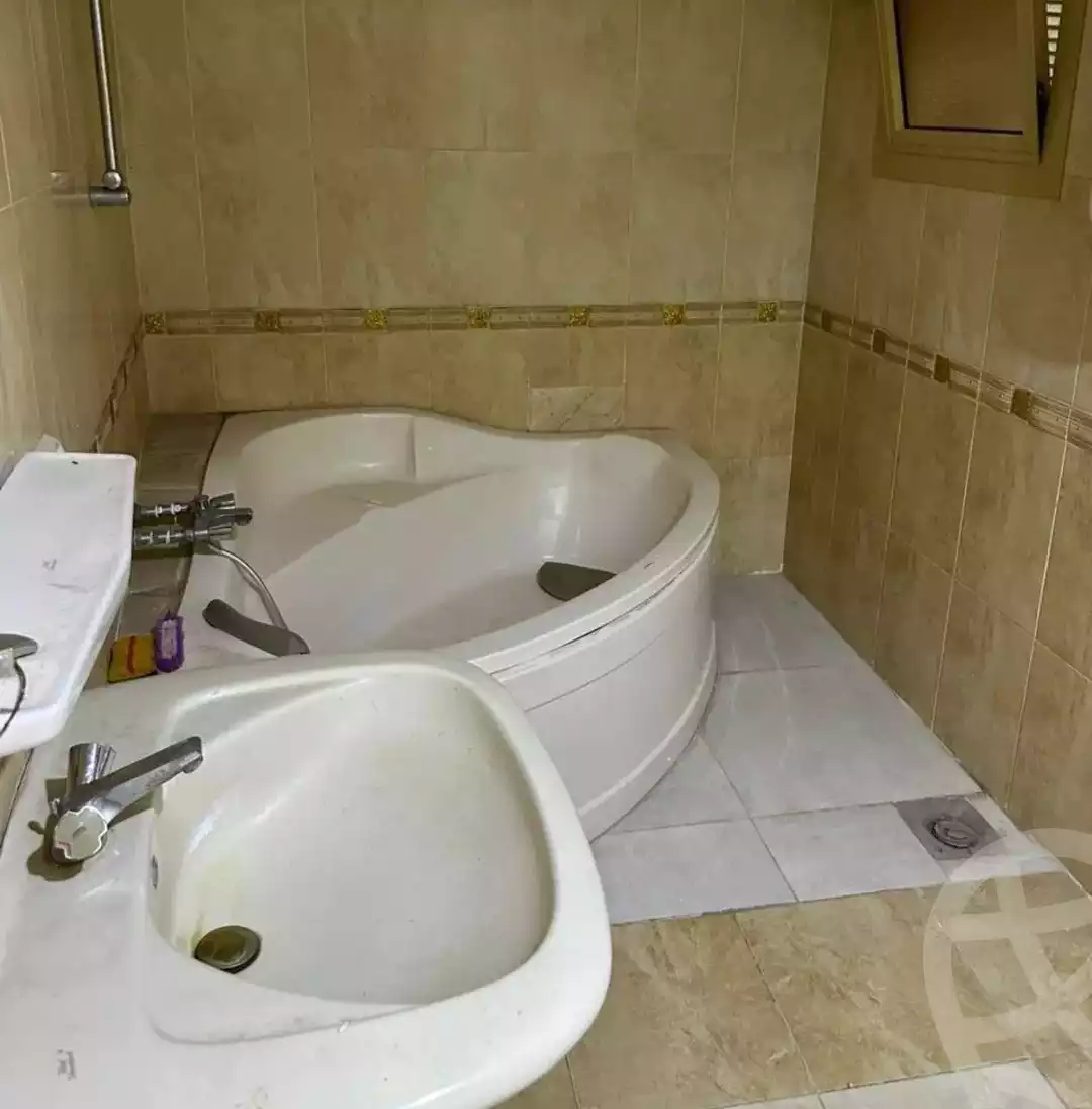 https://aqarmap.com.eg/ar/listing/5715653-for-sale-cairo-el-zaytun-lzytwn-lgrby-el-gabal-canal-st