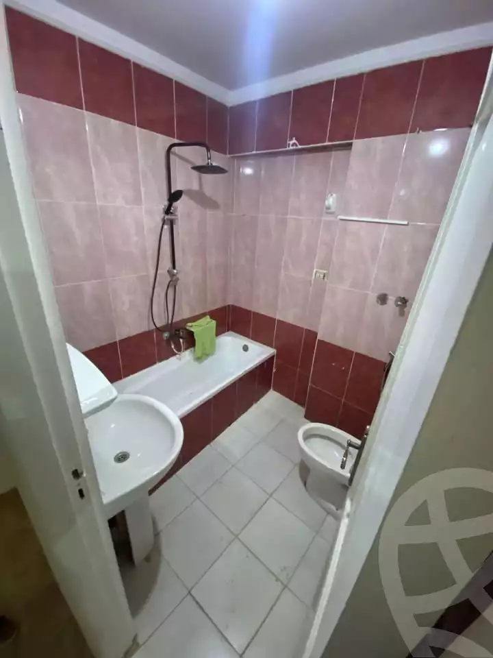 https://aqarmap.com.eg/ar/listing/5721766-for-sale-alexandria-shds