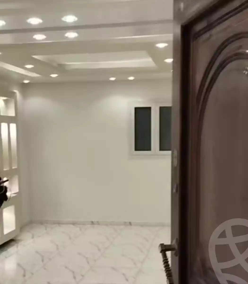 https://aqarmap.com.eg/ar/listing/5722469-for-sale-alexandria-el-mandara-masaken-talaat-mostafa