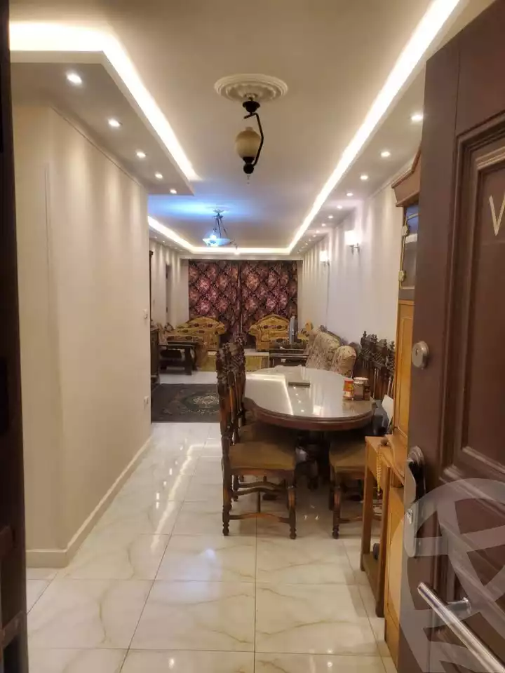 https://aqarmap.com.eg/en/listing/5726914-for-sale-cairo-el-haram-shareaa-el-haram