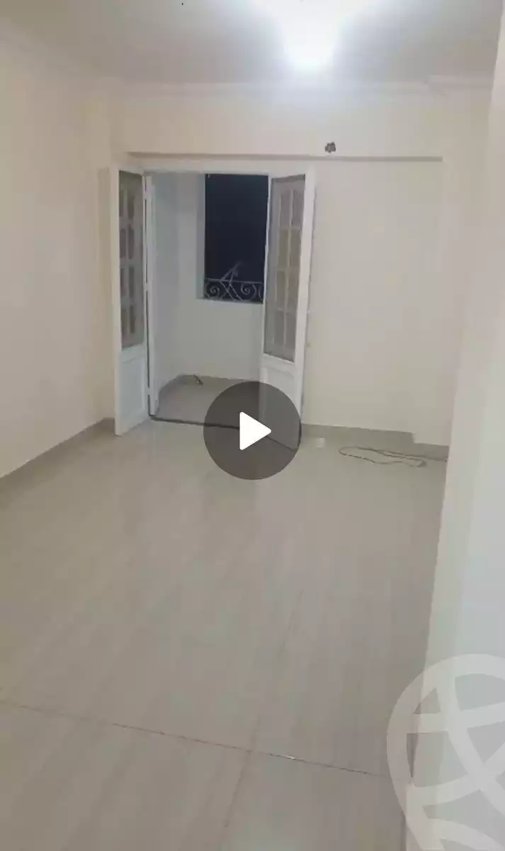 https://aqarmap.com.eg/en/listing/5727486-for-sale-cairo-ain-shams-el-naam-mostafa-hafez-st