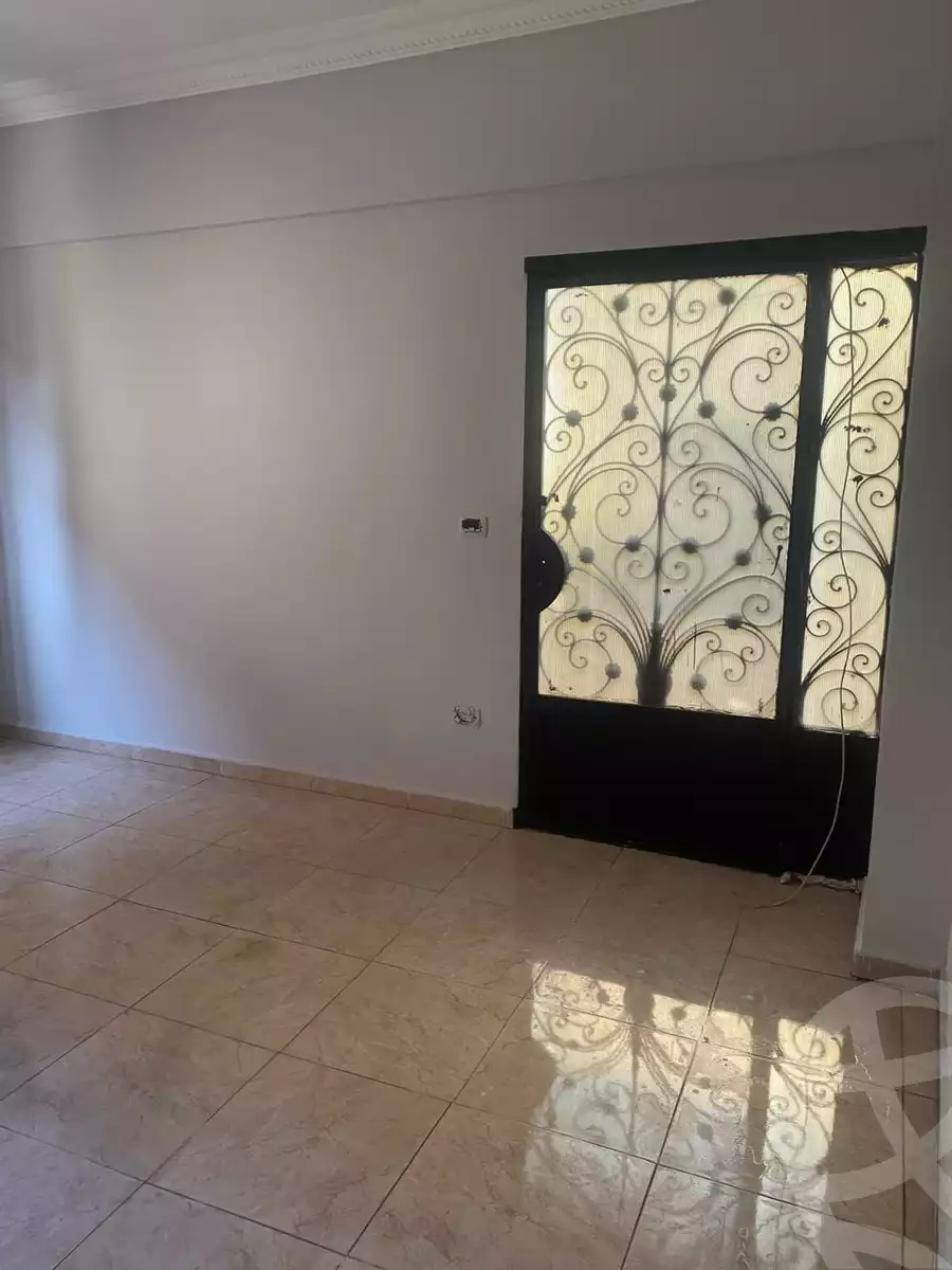 https://aqarmap.com.eg/en/listing/5729737-for-rent-cairo-new-cairo-first-settlement-neighbourhood-5-el-shaheed-islam-raafat-st
