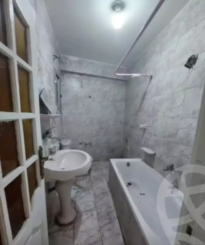 https://aqarmap.com.eg/ar/listing/5736545-for-sale-alexandria-l-jmy-lbytsh-ibrahim-othman-st