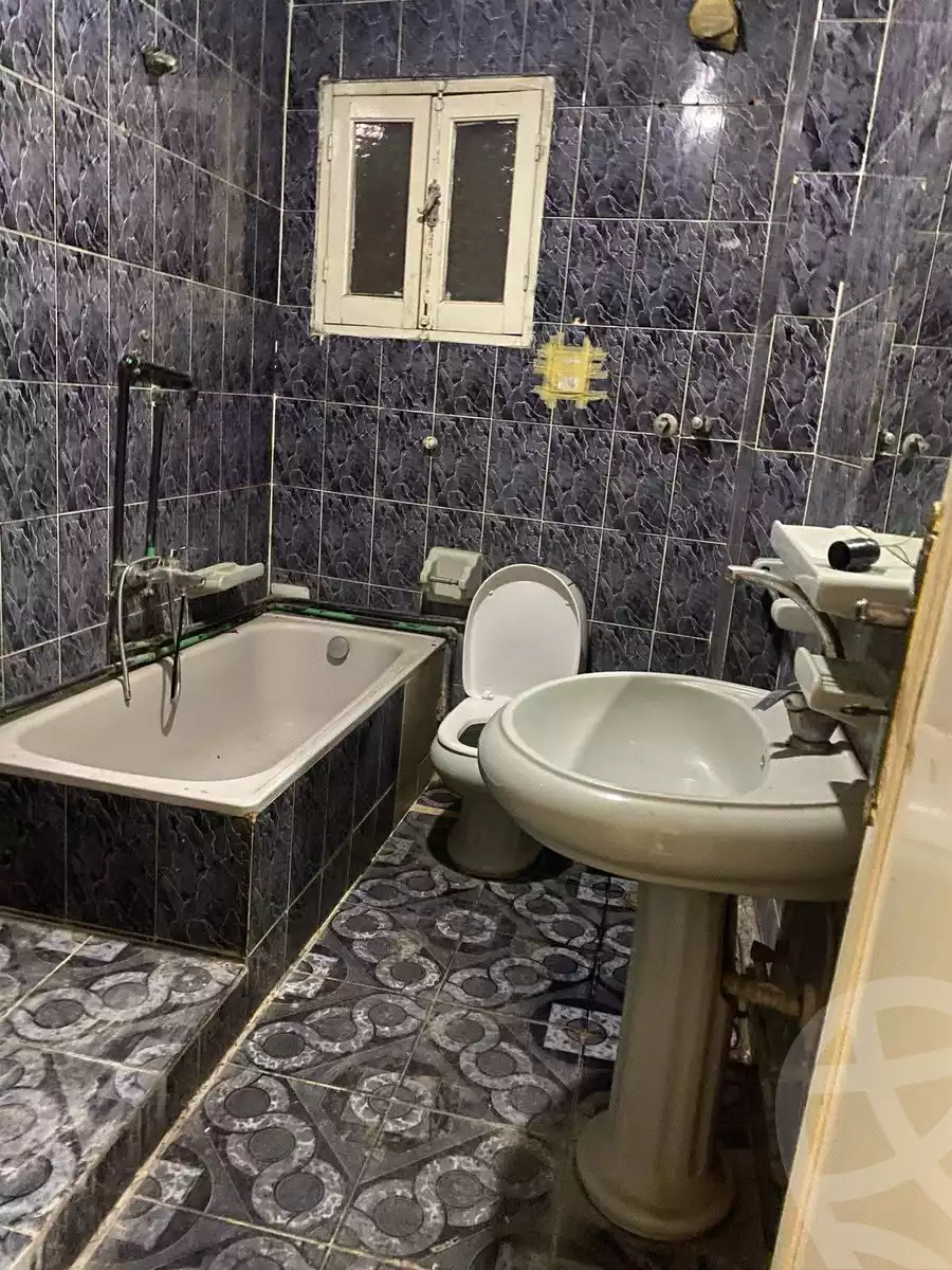 https://aqarmap.com.eg/en/listing/5736710-for-sale-cairo-ain-shams-ahmed-esmat-st