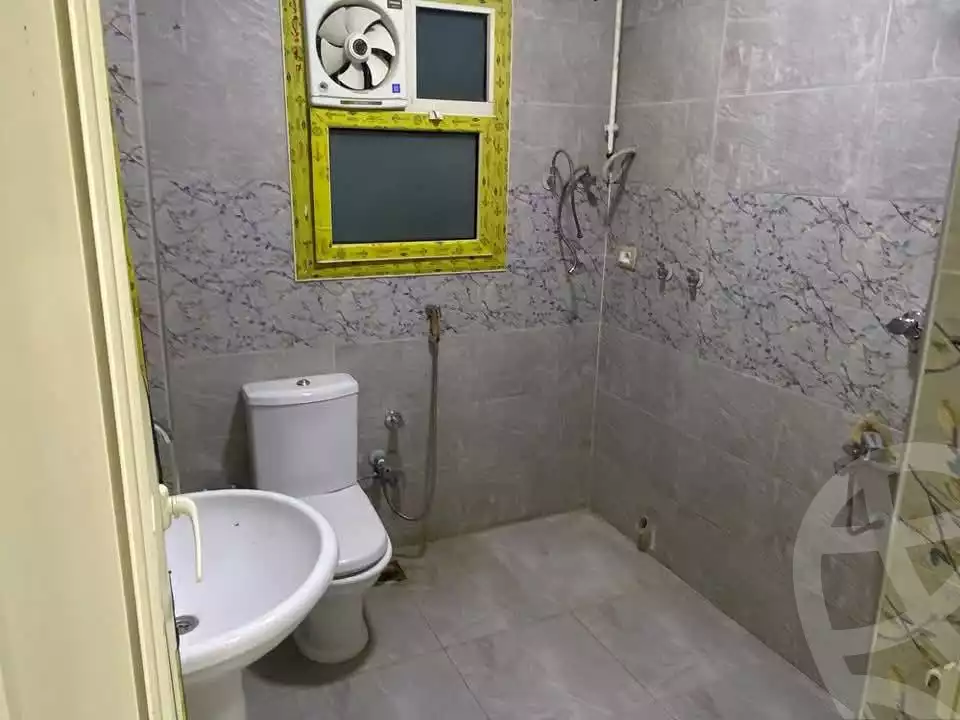 https://aqarmap.com.eg/en/listing/5740032-for-rent-cairo-mokattam-lhdb-l-ly
