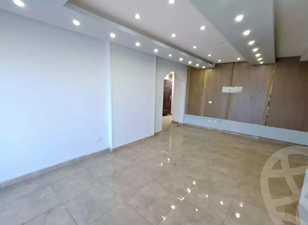 https://aqarmap.com.eg/ar/listing/5743531-for-sale-alexandria-camp-cesar-el-gaish-rd