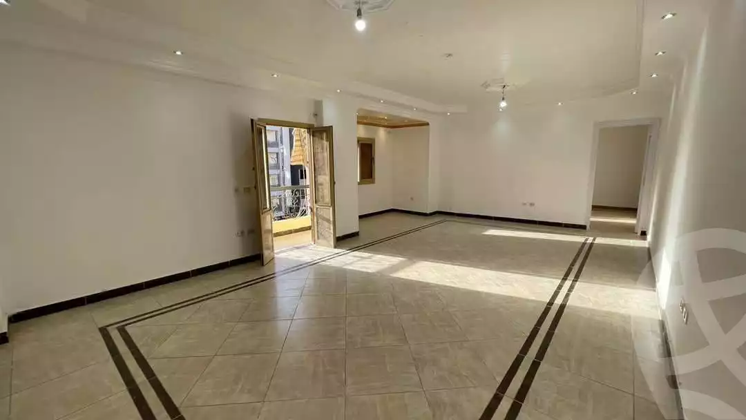 https://aqarmap.com.eg/en/listing/5746199-for-sale-cairo-mokattam-el-hadabah-el-wosta-el-mantaqa-el-rabaa-street-33