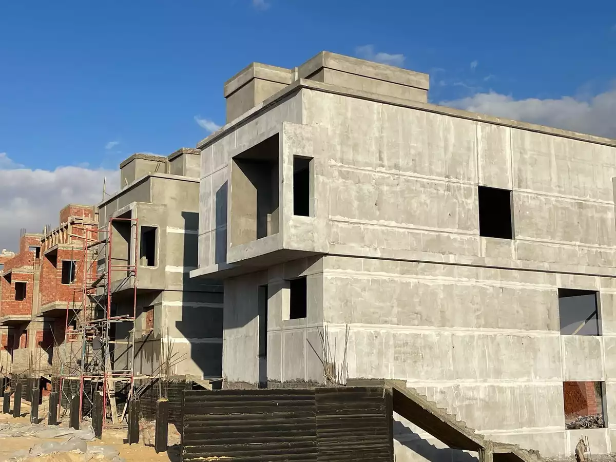 https://aqarmap.com.eg/ar/listing/5746689-for-sale-cairo-el-sheikh-zayed-city-lshykh-zyd-ljdyd-zayed-greens-2-compound-location-development