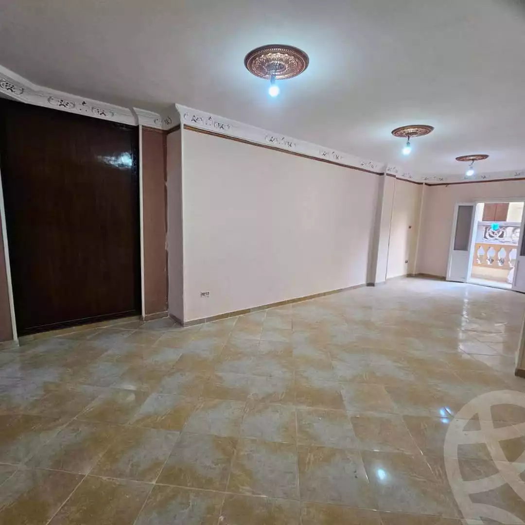 https://aqarmap.com.eg/ar/listing/5748330-for-sale-alexandria-l-jmy-lbytsh-ibrahim-othman-st