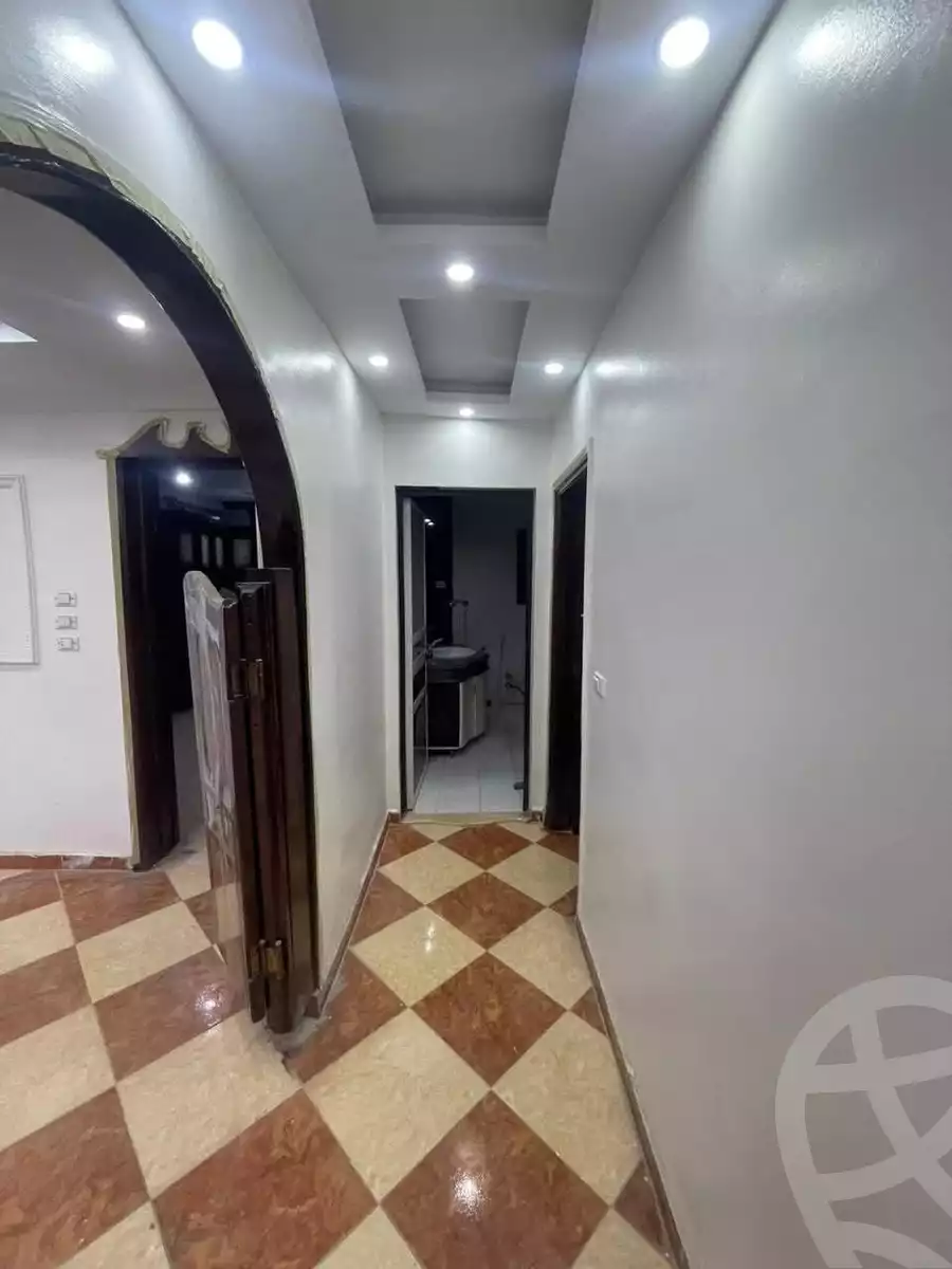 https://aqarmap.com.eg/ar/listing/5750089-for-sale-alexandria-l-jmy-lbytsh-mohamed-el-fardi-st