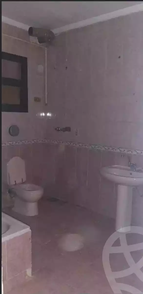 https://aqarmap.com.eg/en/listing/5750224-for-rent-cairo-mokattam-lhdb-l-ly-s-zone