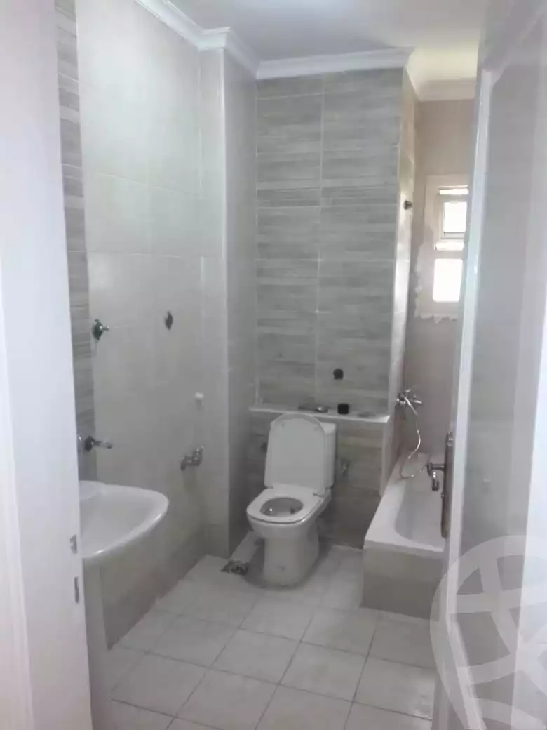 https://aqarmap.com.eg/en/listing/5755532-for-sale-cairo-el-sheikh-zayed-city-compounds-opera-city