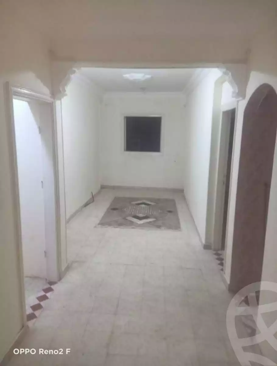 https://aqarmap.com.eg/ar/listing/5759741-for-sale-cairo-helwan-hadayek-helwan-el-tawheed-mosque