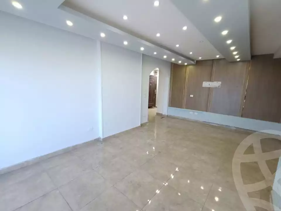 https://aqarmap.com.eg/ar/listing/5761000-for-sale-alexandria-camp-cesar-el-gaish-rd