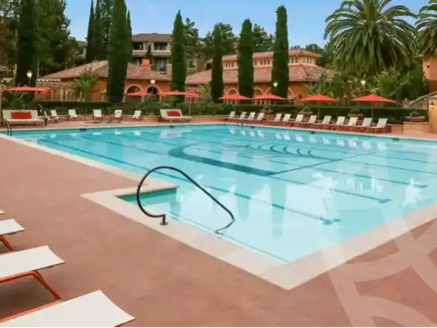 https://aqarmap.com.eg/ar/listing/5762950-for-sale-cairo-el-sheikh-zayed-city-compounds-kmbwnd-fyldj-wyst-dr-llttwyr
