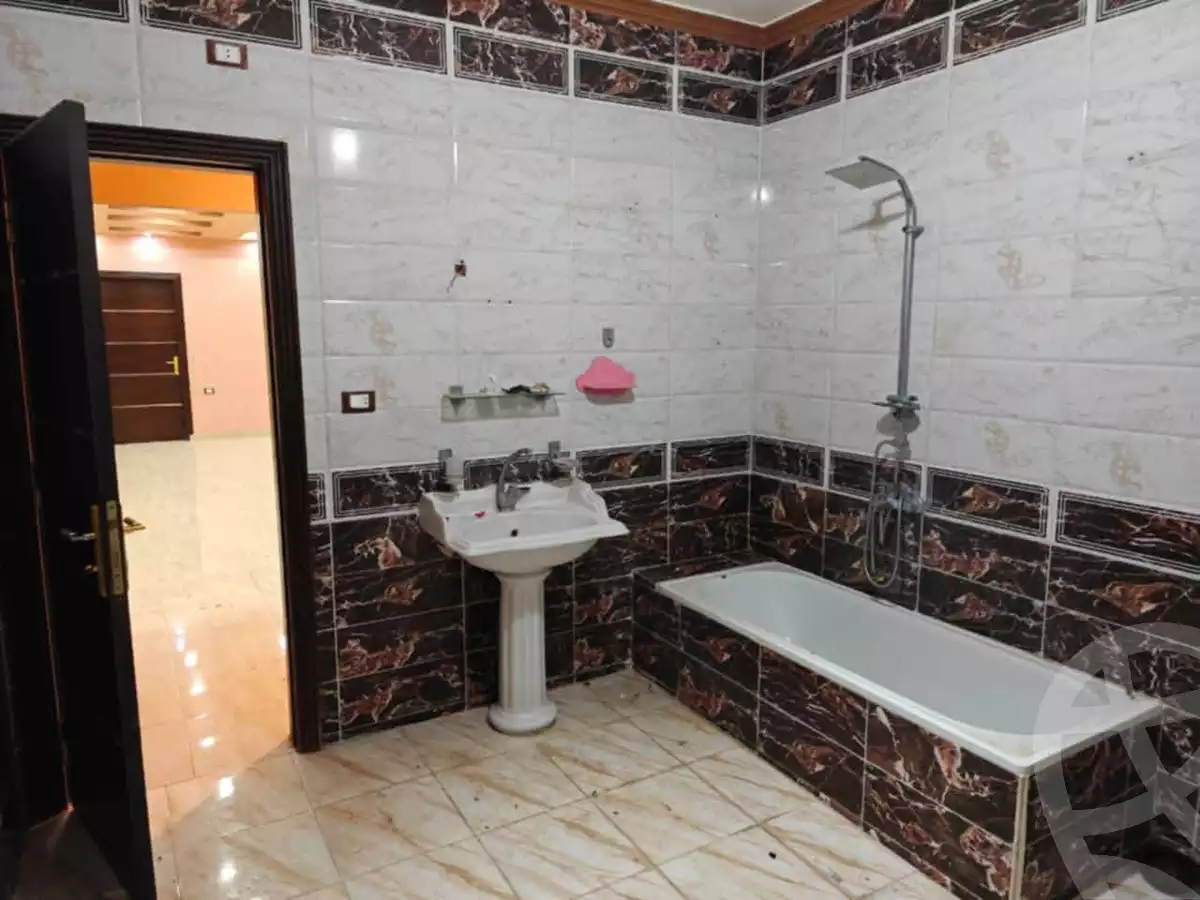 https://aqarmap.com.eg/en/listing/5769377-for-sale-cairo-15th-of-may-mjwr-24