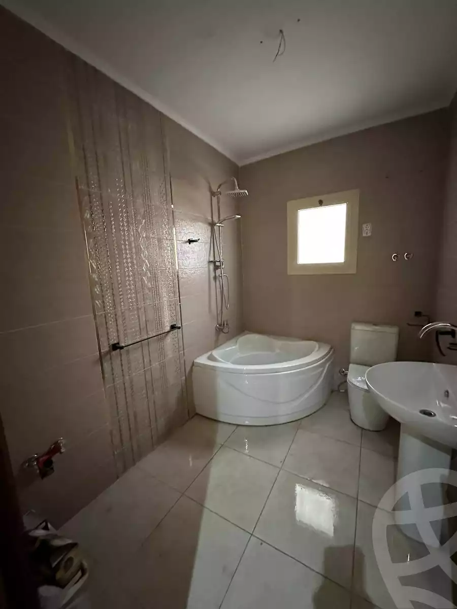 https://aqarmap.com.eg/en/listing/5771635-for-sale-cairo-mokattam-el-hadabah-el-wosta-8th-zone