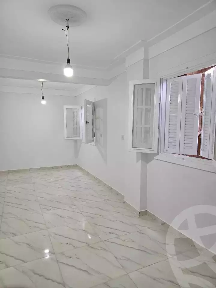 https://aqarmap.com.eg/ar/listing/5775133-for-rent-alexandria-camp-cesar-port-said-street