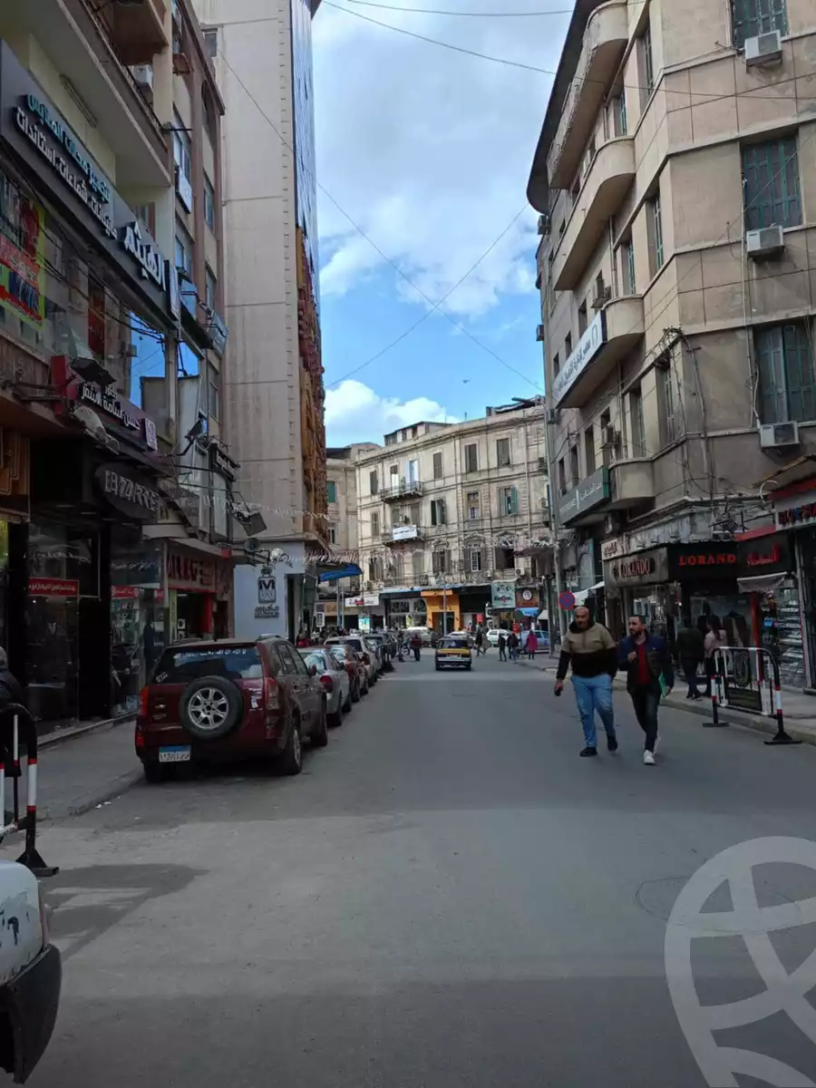 https://aqarmap.com.eg/ar/listing/5775832-for-rent-alexandria-mht-lrml-al-akbat-church-st