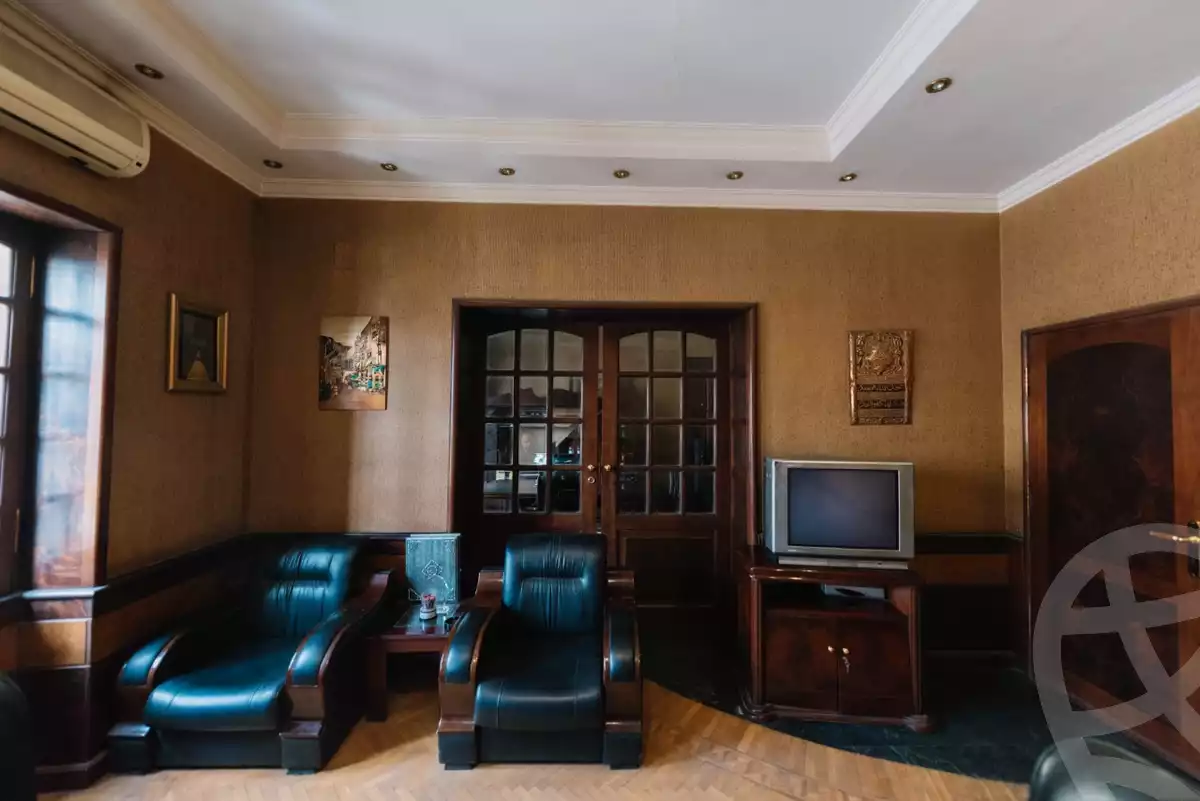 https://aqarmap.com.eg/en/listing/5776951-for-sale-cairo-downtown-el-tahrir