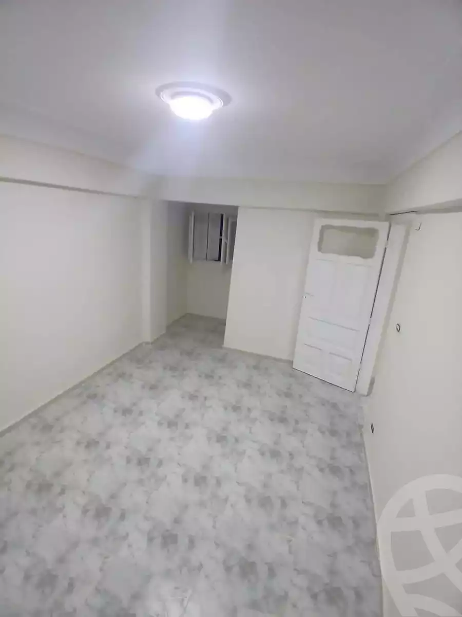 https://aqarmap.com.eg/ar/listing/5778737-for-sale-alexandria-l-jmy-lbytsh-ain-shams-st