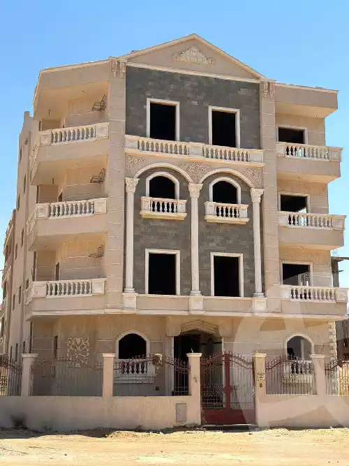 https://aqarmap.com.eg/ar/listing/5782379-for-sale-cairo-badr-city-hai-el-ashgar-featured-neighborhood-bait-el-watan-rd