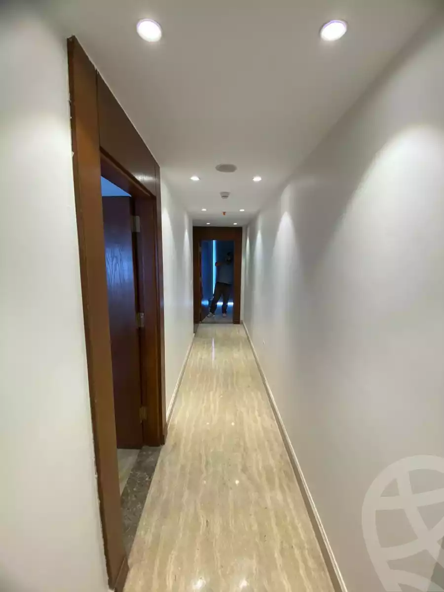https://aqarmap.com.eg/ar/listing/5785070-for-rent-cairo-el-sheikh-zayed-city-compounds-the-courtyard-mall-dorra