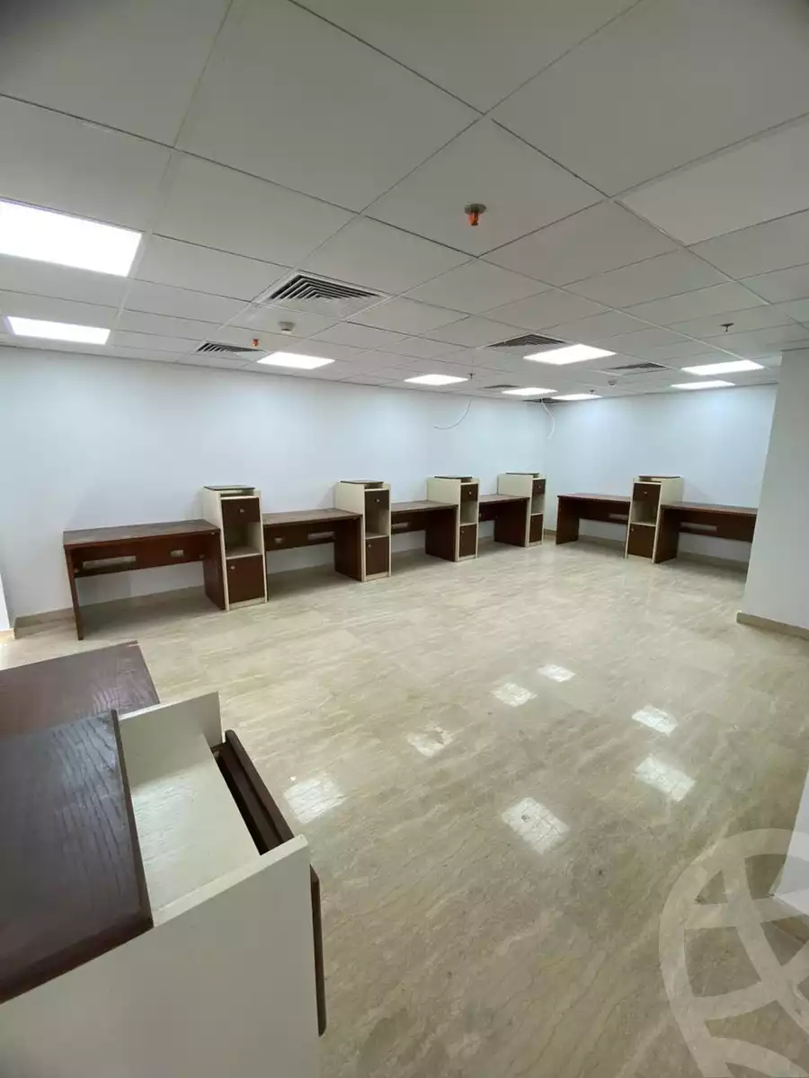 https://aqarmap.com.eg/ar/listing/5785070-for-rent-cairo-el-sheikh-zayed-city-compounds-the-courtyard-mall-dorra