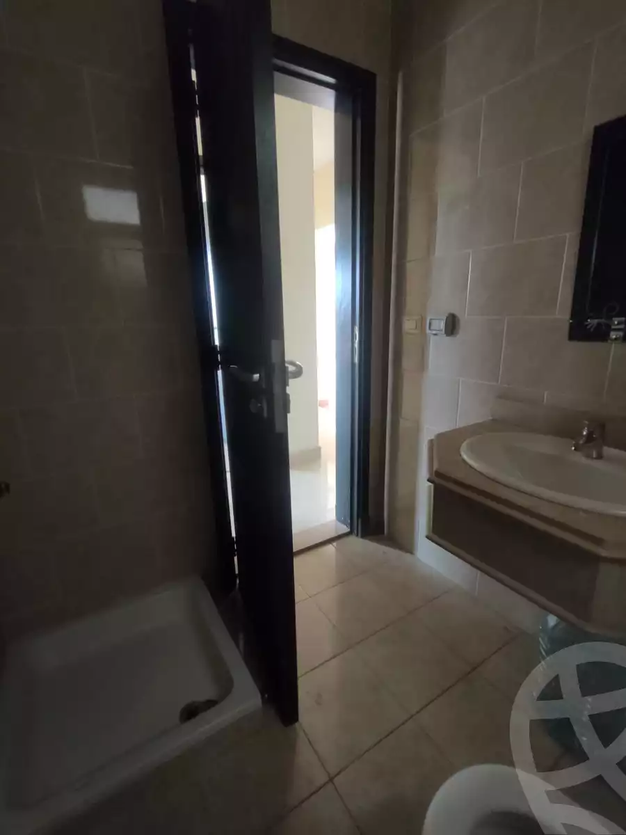 https://aqarmap.com.eg/en/listing/5786427-for-rent-cairo-el-sheikh-zayed-city-compounds-dh-drys