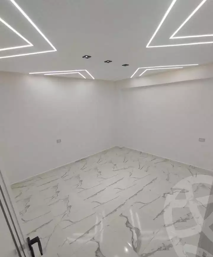 https://aqarmap.com.eg/en/listing/5787226-for-sale-alexandria-lsywf-el-falki