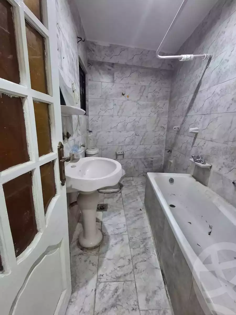 https://aqarmap.com.eg/en/listing/5793068-for-sale-alexandria-l-jmy-lbytsh-ibrahim-othman-st