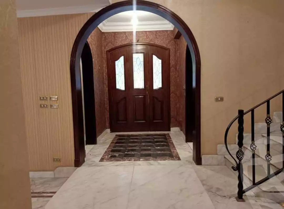 https://aqarmap.com.eg/en/listing/5794331-for-sale-cairo-el-sheikh-zayed-city-compounds-hadayek-el-mohandiseen