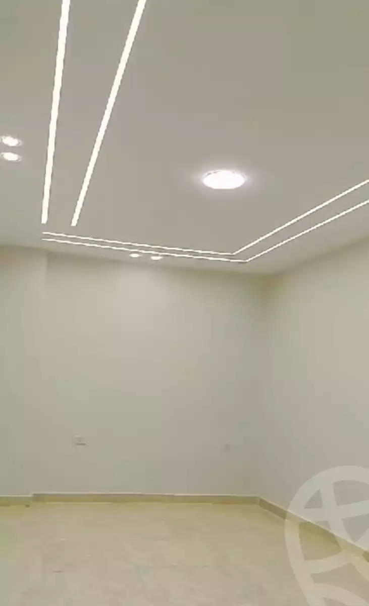 https://aqarmap.com.eg/ar/listing/5796684-for-sale-alexandria-l-jmy-el-hanouvel-abo-bakr-el-sedeek-st