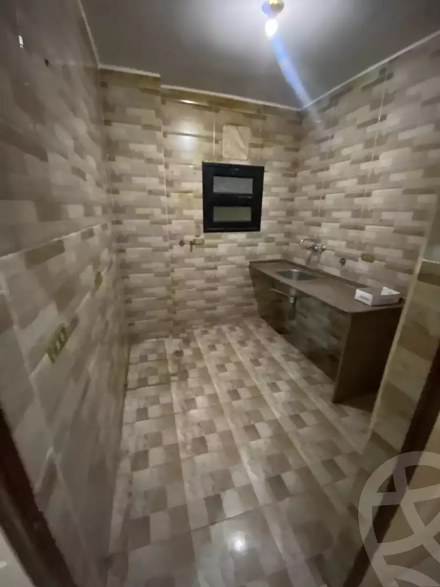 https://aqarmap.com.eg/en/listing/5797421-for-rent-cairo-15th-of-may-mjwr-33
