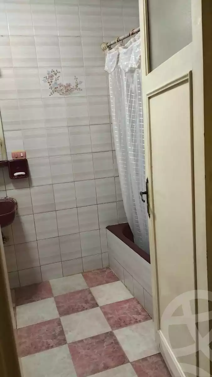 https://aqarmap.com.eg/en/listing/5798042-for-sale-alexandria-l-jmy-el-hanouvel