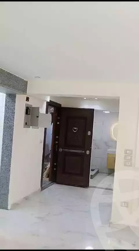 https://aqarmap.com.eg/en/listing/5799173-for-sale-cairo-ljyz-shareaa-morad  charel degol