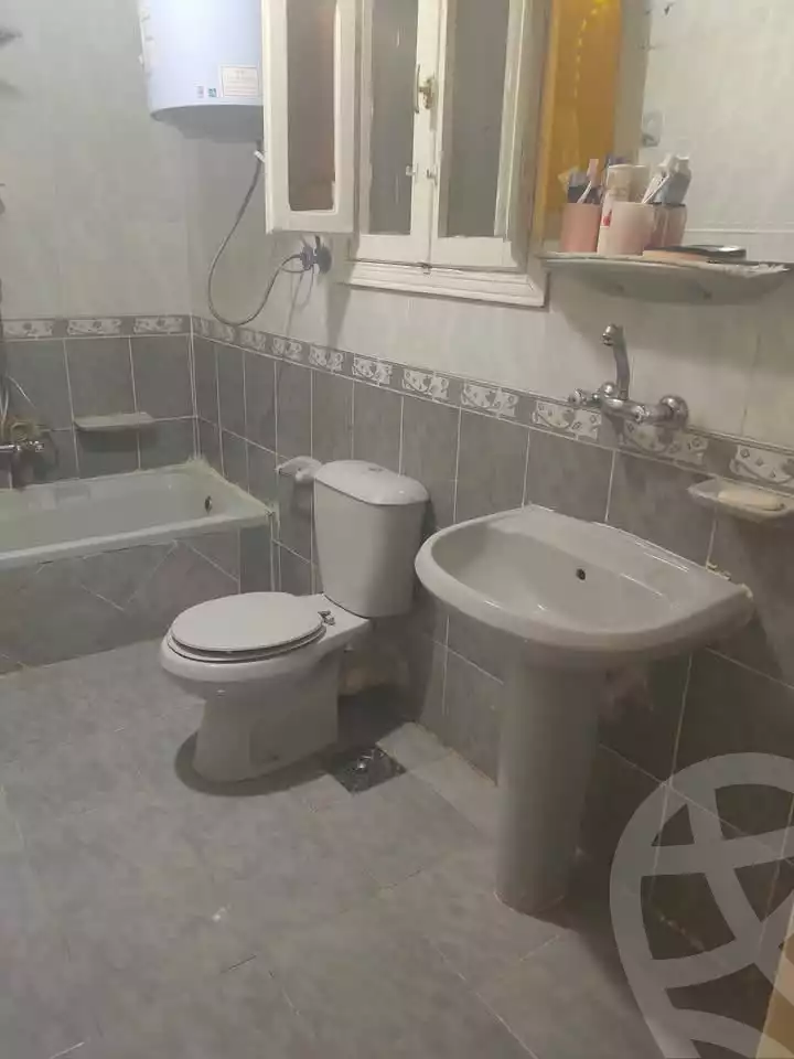 https://aqarmap.com.eg/en/listing/5799384-for-sale-alexandria-l-jmy-el-hanouvel-el-zahraa-city-st